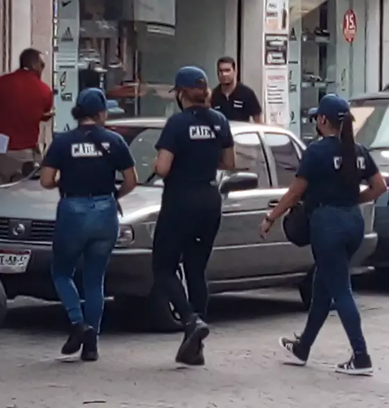 14 MUJERES DE LA ACADEMIA POLICIAL AL PROGRAMA PUERTA VIOLETA